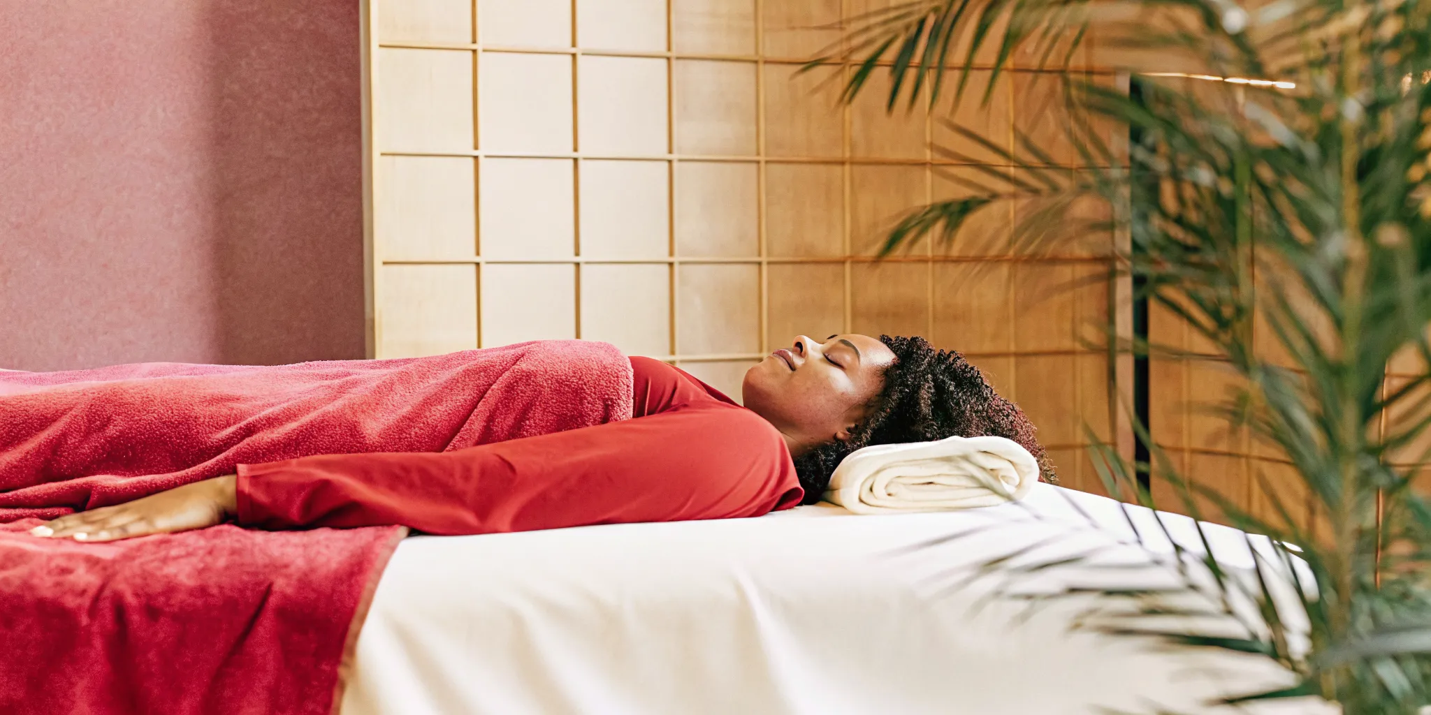 Musician receiving a therapeutic shoulder massage